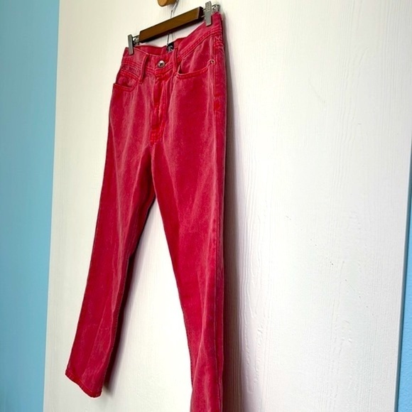 Urban Outfitters BDG - Vintage Red Stonewash Dad Fit Jean Size 29x30 - Picture 5 of 10